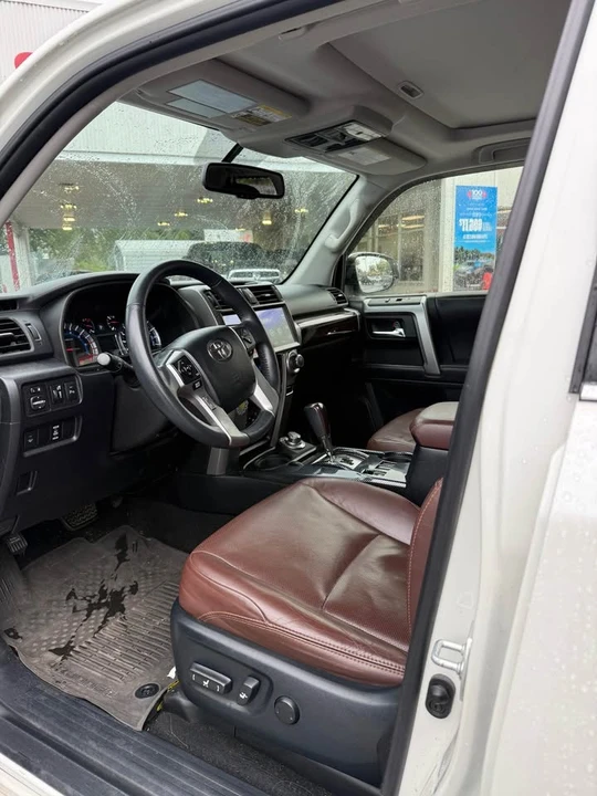 2018 Toyota 4Runner 5th Gen - Image 4 of 8