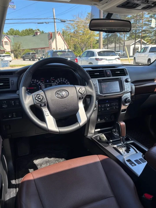 2018 Toyota 4Runner 5th Gen - Image 7 of 10