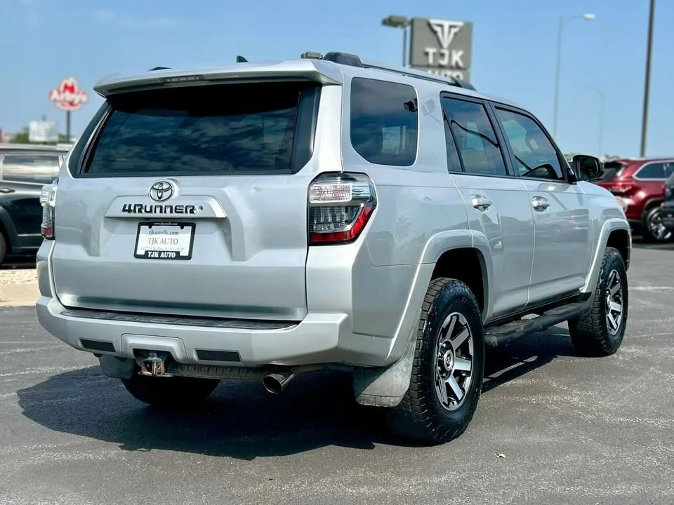2018 Toyota 4Runner 5th Gen - Image 5 of 20