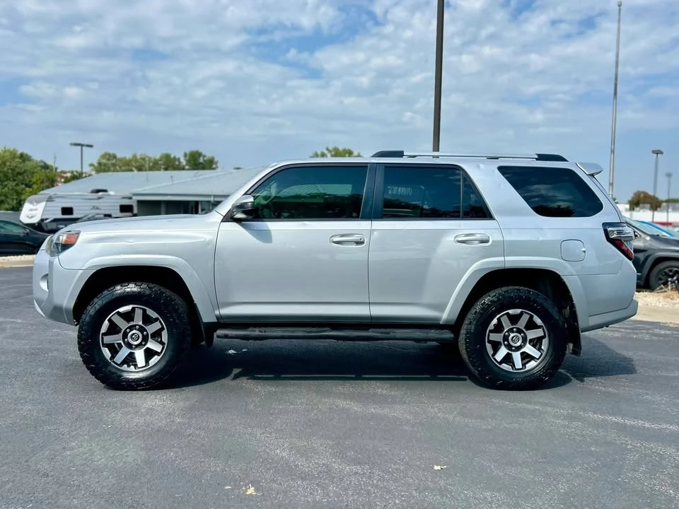 2018 Toyota 4Runner 5th Gen - Image 2 of 20