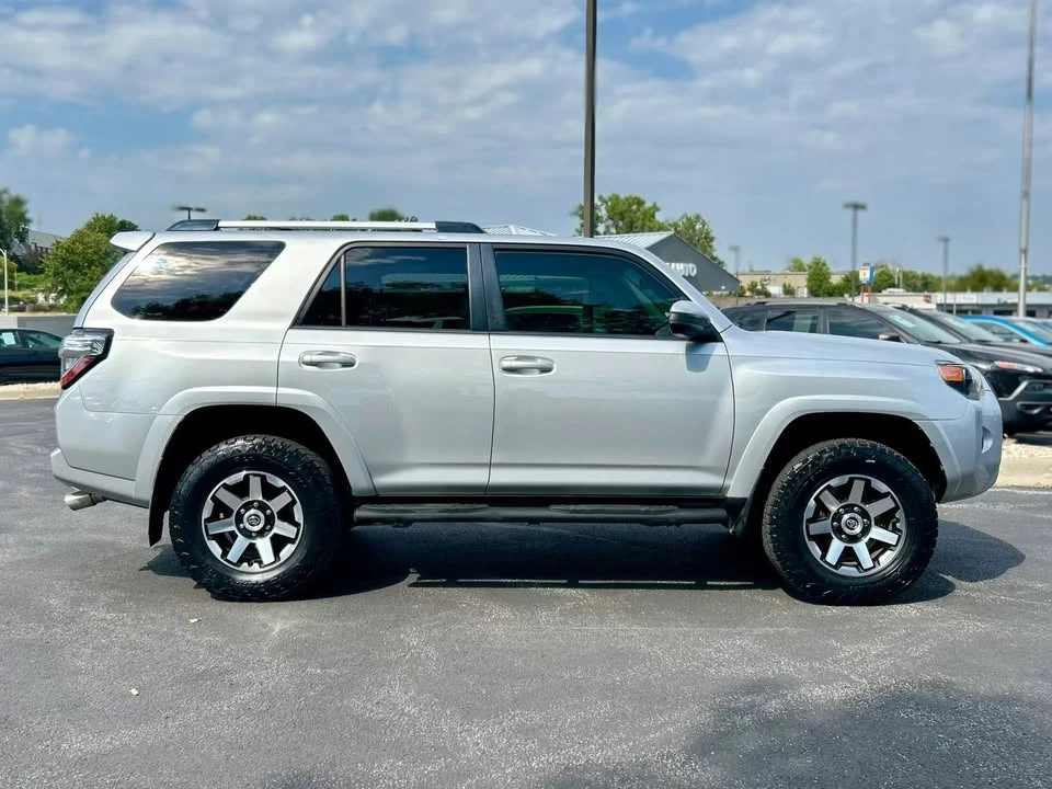 2018 Toyota 4Runner 5th Gen - Image 6 of 20