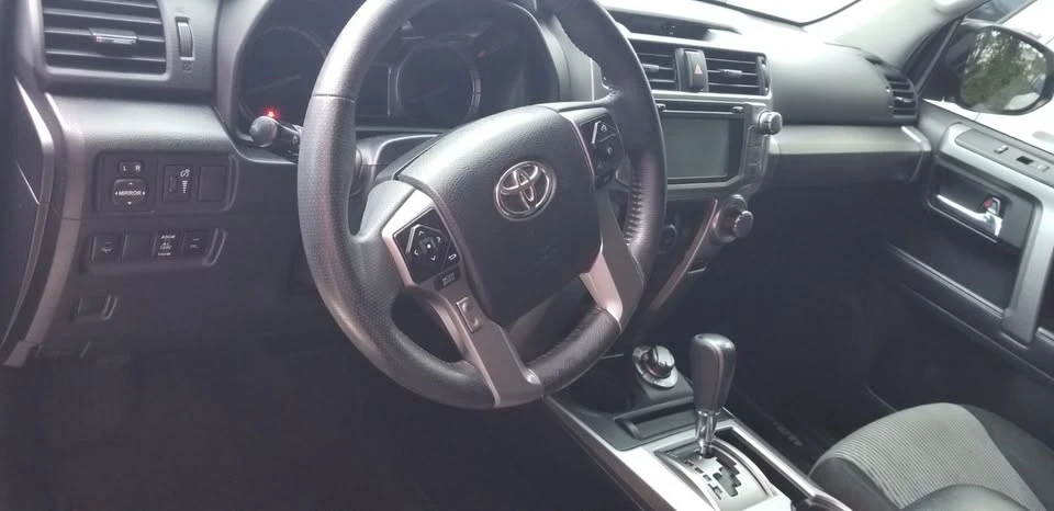2018 Toyota 4Runner 5th Gen - Image 6 of 8