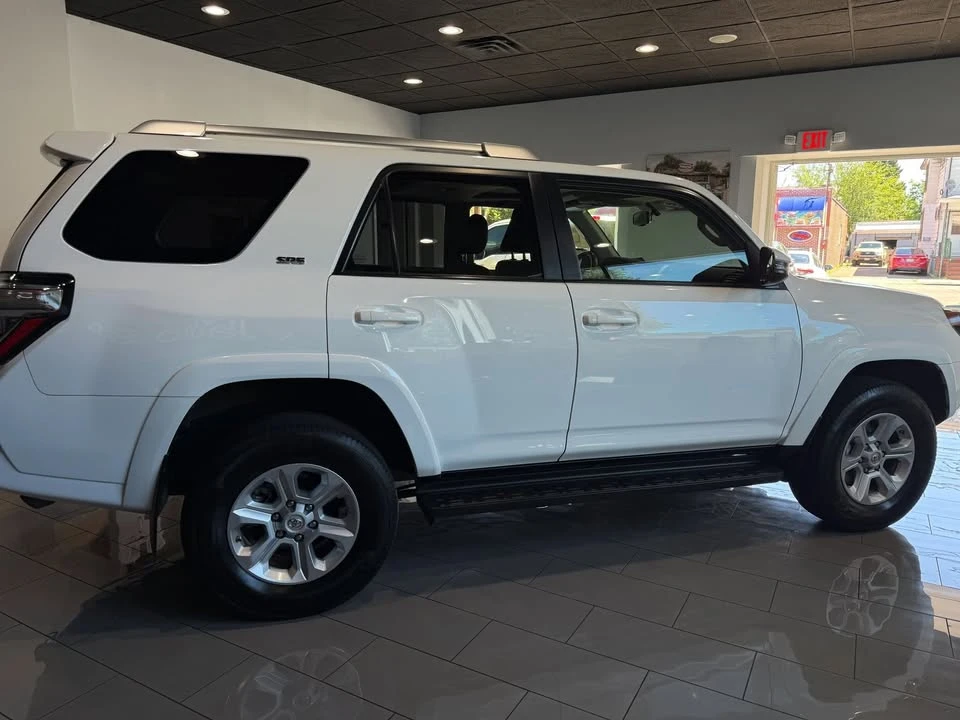 2018 Toyota 4Runner 5th Gen - Image 4 of 15
