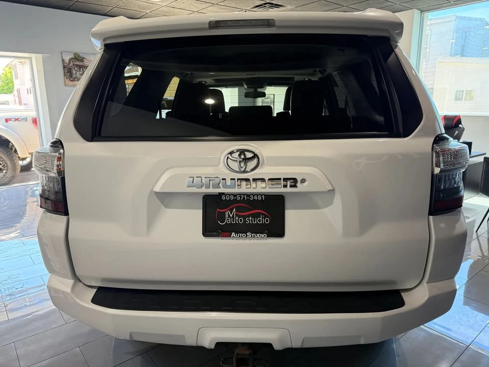 2018 Toyota 4Runner 5th Gen - Image 6 of 15