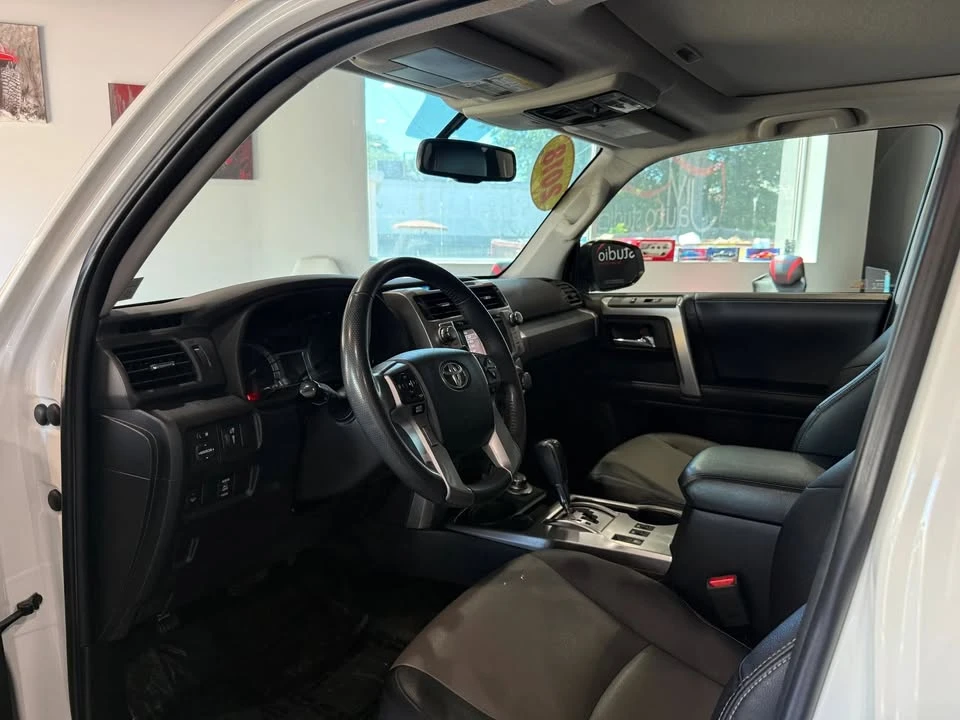 2018 Toyota 4Runner 5th Gen - Image 9 of 15