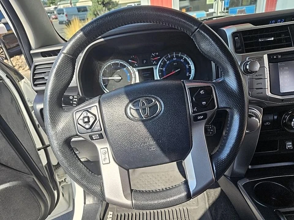 2018 Toyota 4Runner 5th Gen - Image 16 of 17