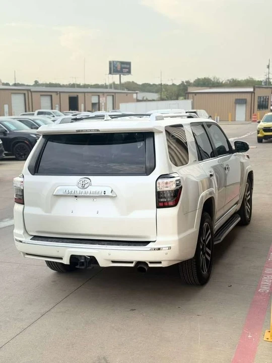 2018 Toyota 4Runner 5th Gen - Image 7 of 12