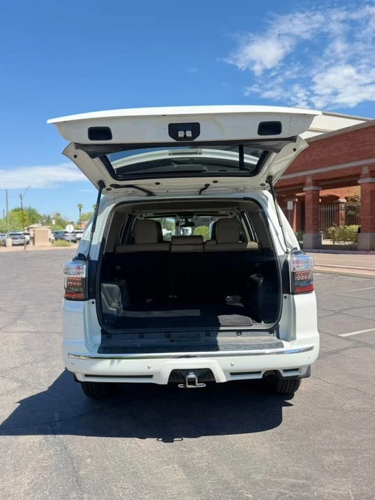 2018 Toyota 4Runner 5th Gen - Image 4 of 11