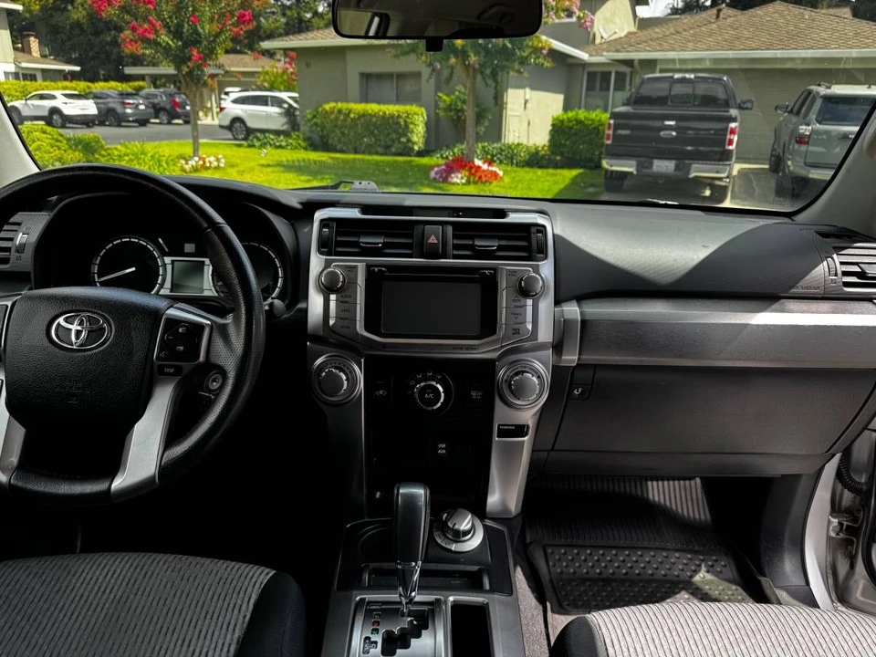 2018 Toyota 4Runner 5th Gen - Image 5 of 10