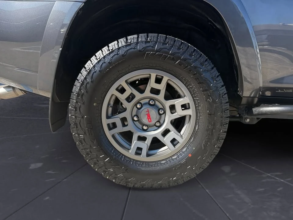 2018 Toyota 4Runner 5th Gen - Image 17 of 20