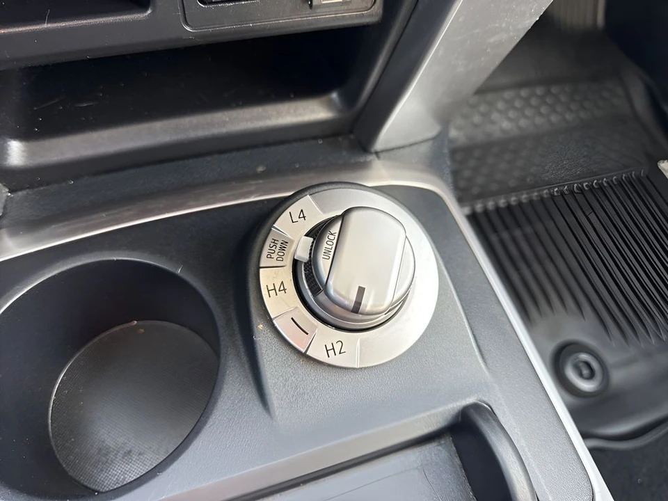 2018 Toyota 4Runner 5th Gen - Image 20 of 21