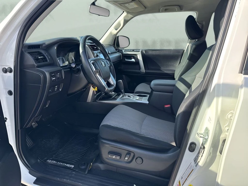 2018 Toyota 4Runner 5th Gen - Image 9 of 21