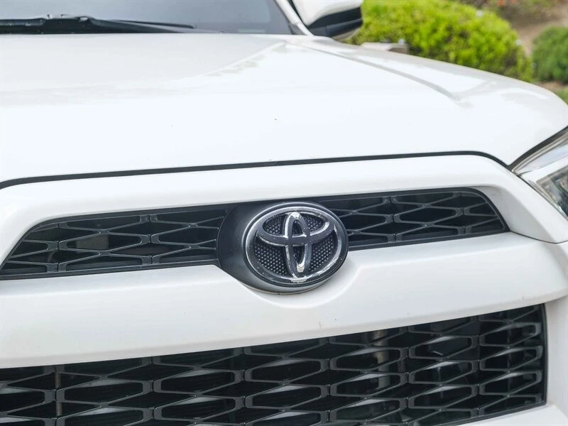 2018 Toyota 4Runner 5th Gen - Image 14 of 21