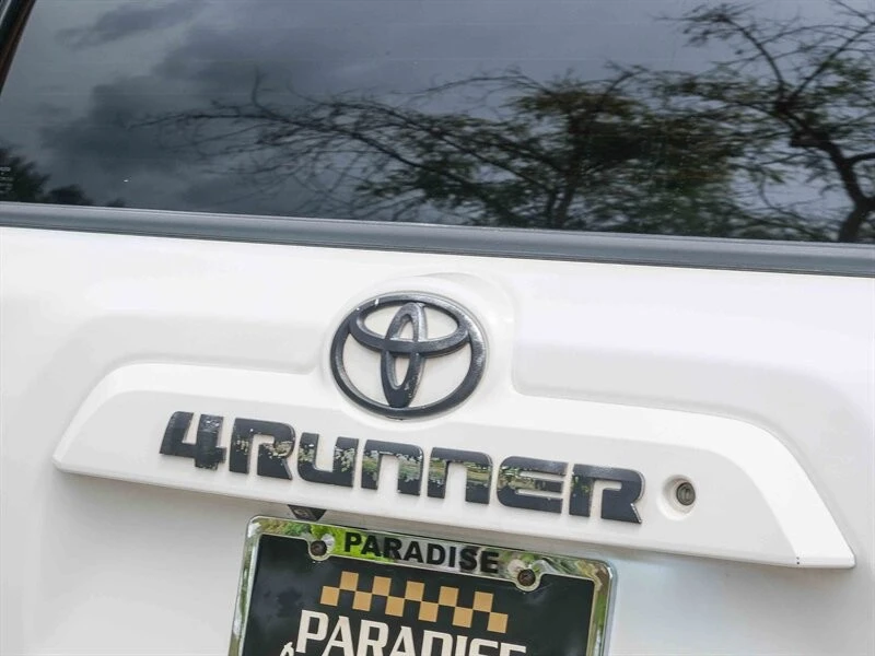 2018 Toyota 4Runner 5th Gen - Image 10 of 21