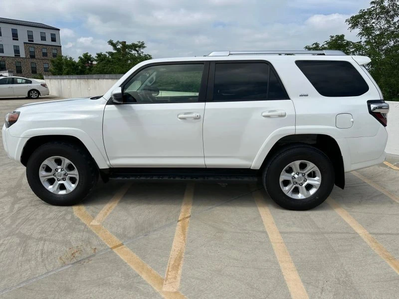 2018 Toyota 4Runner 5th Gen - Image 9 of 12