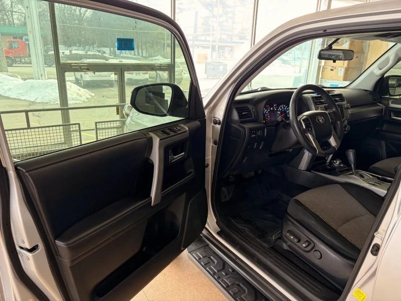 2018 Toyota 4Runner 5th Gen - Image 10 of 12