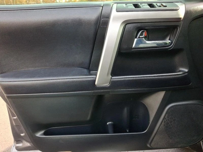2018 Toyota 4Runner 5th Gen - Image 12 of 12