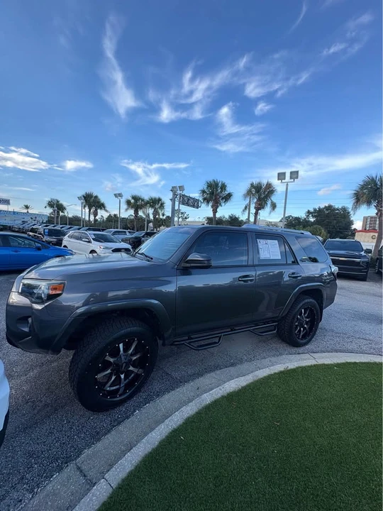 2018 Toyota 4Runner 5th Gen - Image 9 of 9