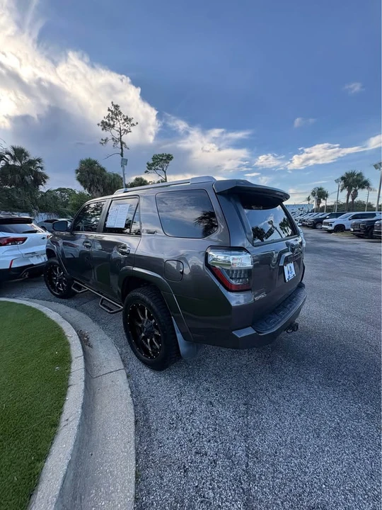 2018 Toyota 4Runner 5th Gen - Image 4 of 9