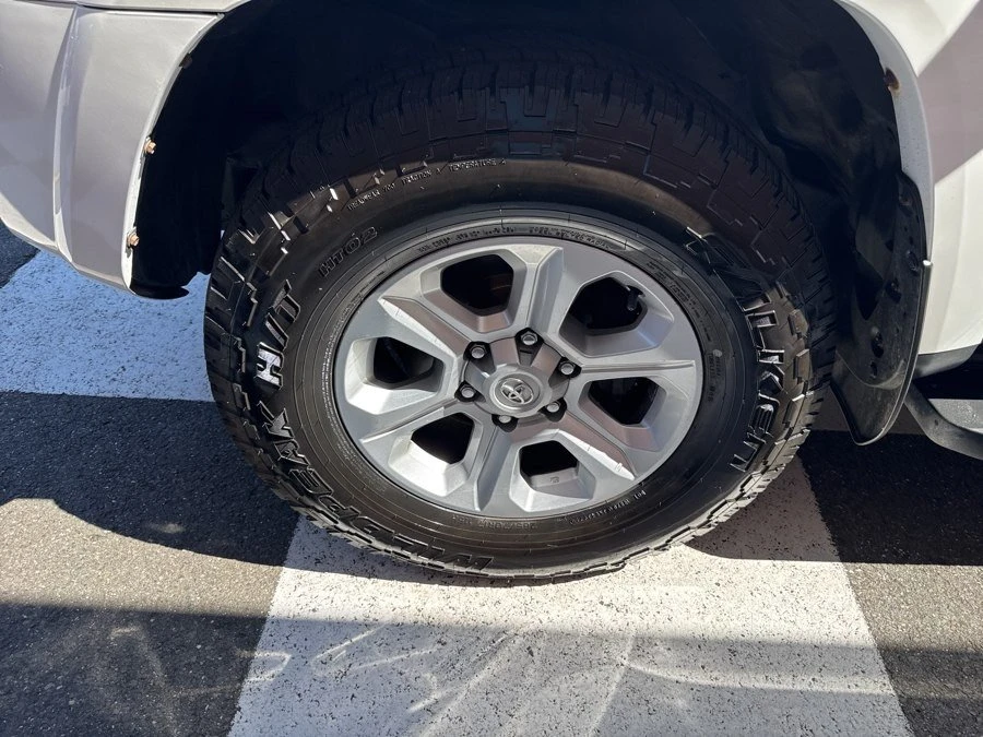 2018 Toyota 4Runner 5th Gen - Image 13 of 20