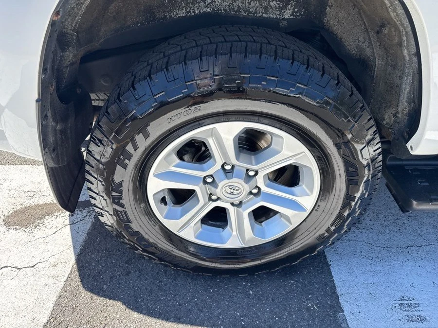2018 Toyota 4Runner 5th Gen - Image 11 of 20