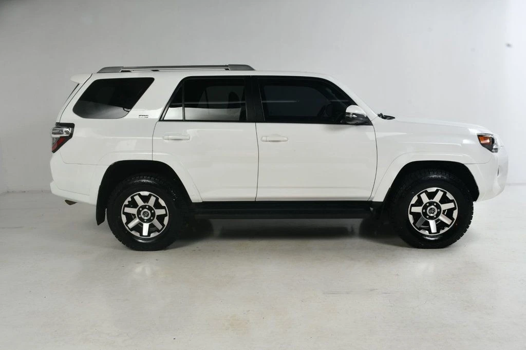 2018 Toyota 4Runner 5th Gen - Image 4 of 12