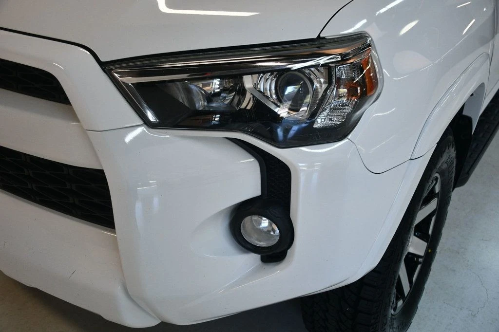 2018 Toyota 4Runner 5th Gen - Image 11 of 12