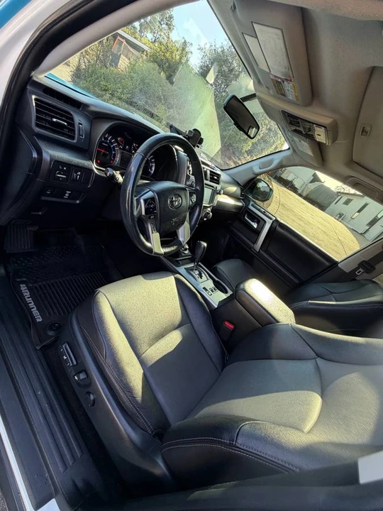 2018 Toyota 4Runner 5th Gen - Image 7 of 8