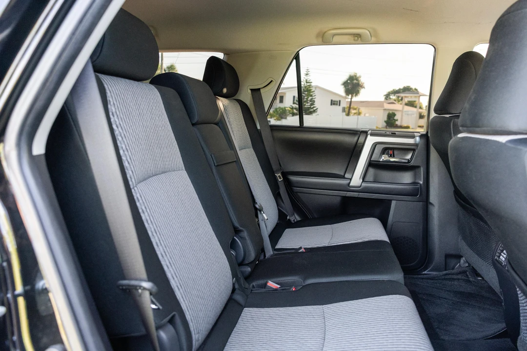 2018 Toyota 4Runner 5th Gen - Image 19 of 31