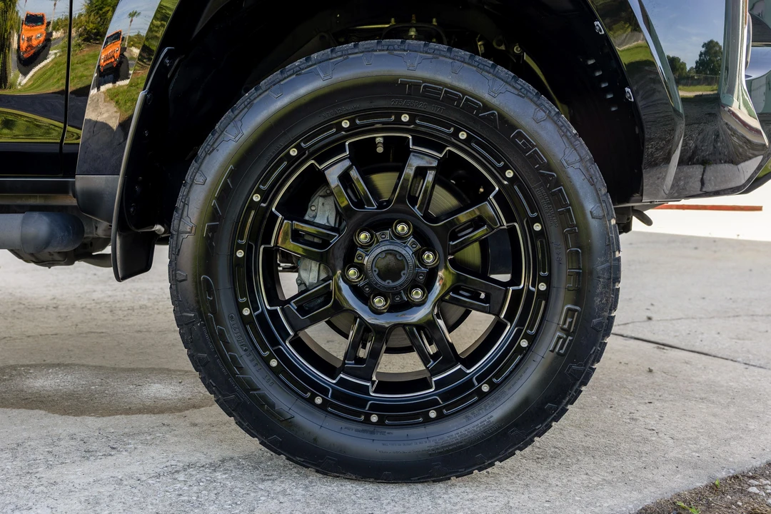 2018 Toyota 4Runner 5th Gen - Image 15 of 31