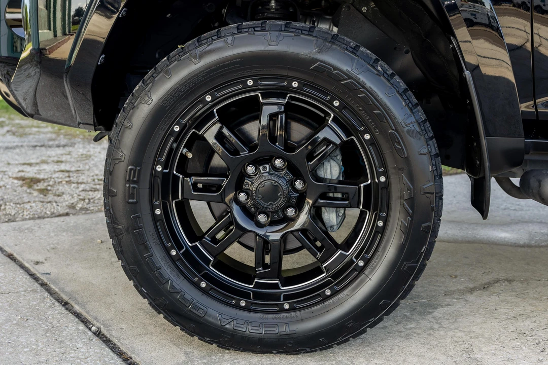 2018 Toyota 4Runner 5th Gen - Image 13 of 31