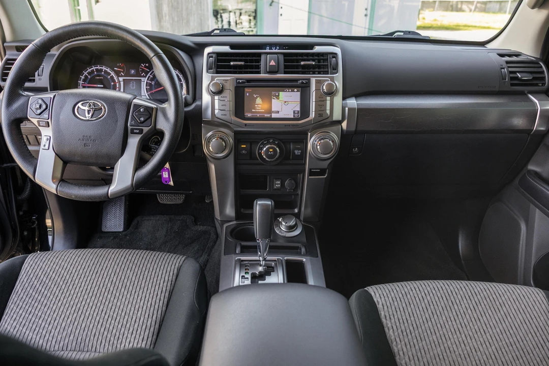 2018 Toyota 4Runner 5th Gen - Image 17 of 31