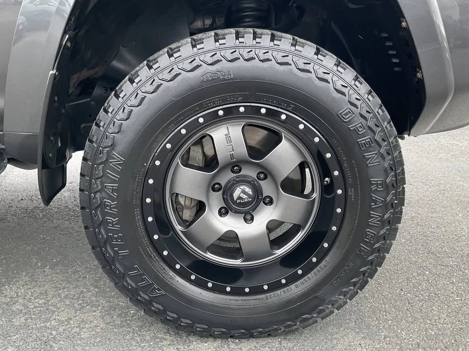 2018 Toyota 4Runner 5th Gen - Image 10 of 19