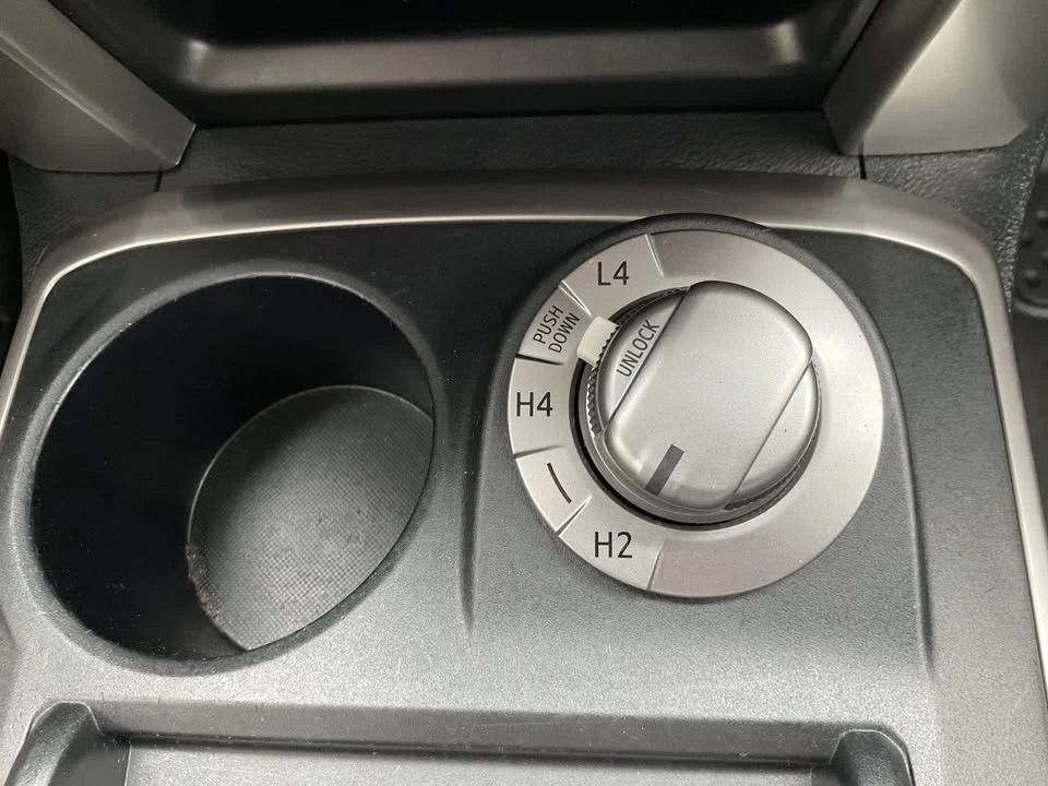 2018 Toyota 4Runner 5th Gen - Image 18 of 19