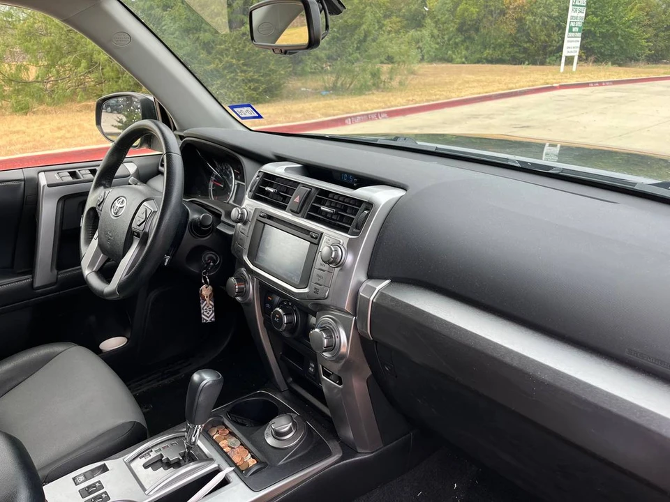 2018 Toyota 4Runner 5th Gen - Image 9 of 11