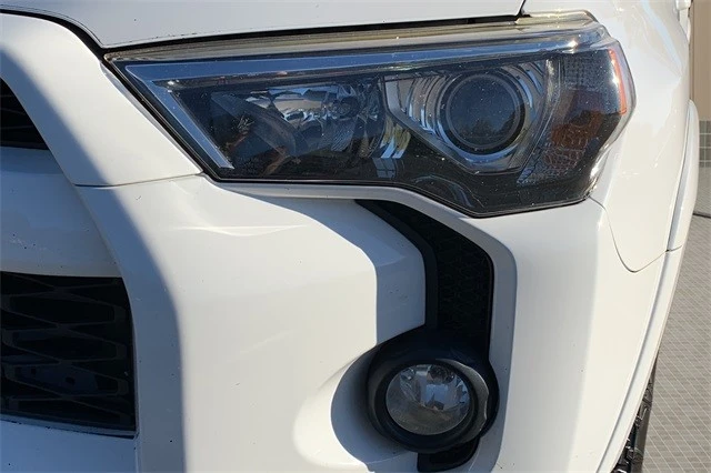 2018 Toyota 4Runner 5th Gen - Image 10 of 12