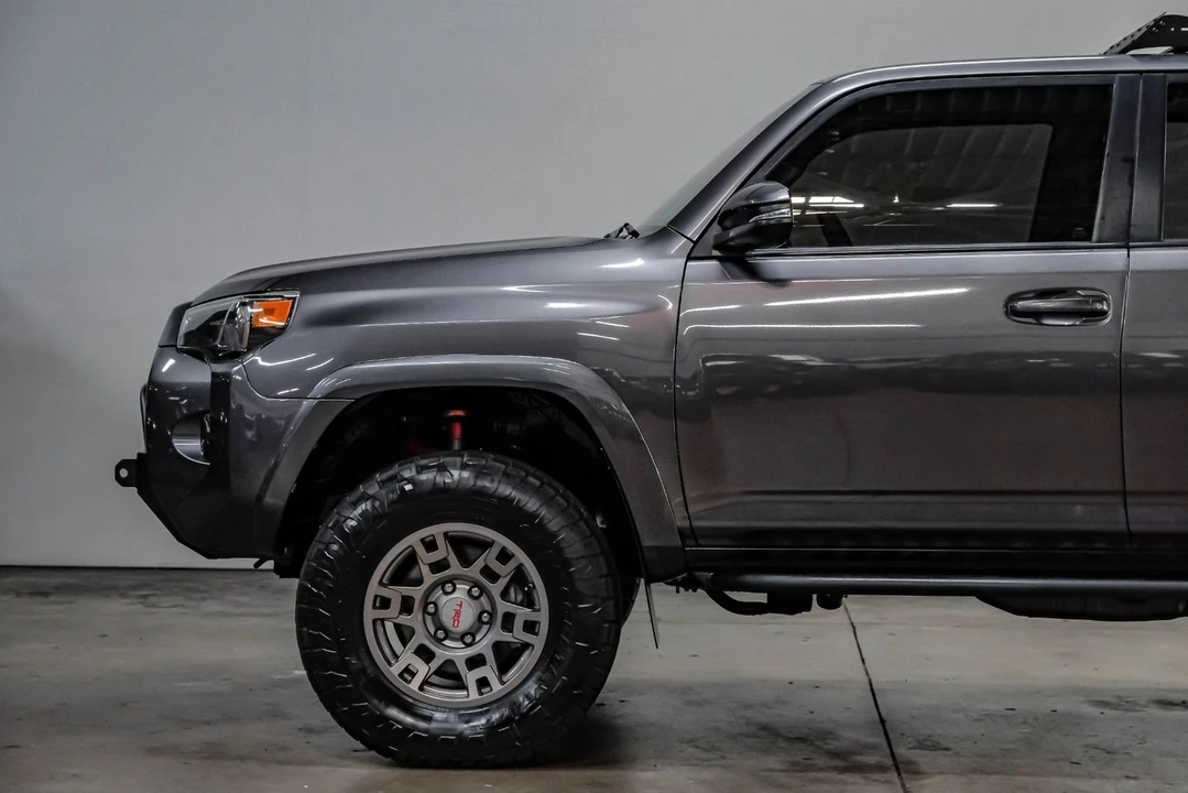 2018 Toyota 4Runner 5th Gen - Image 18 of 31
