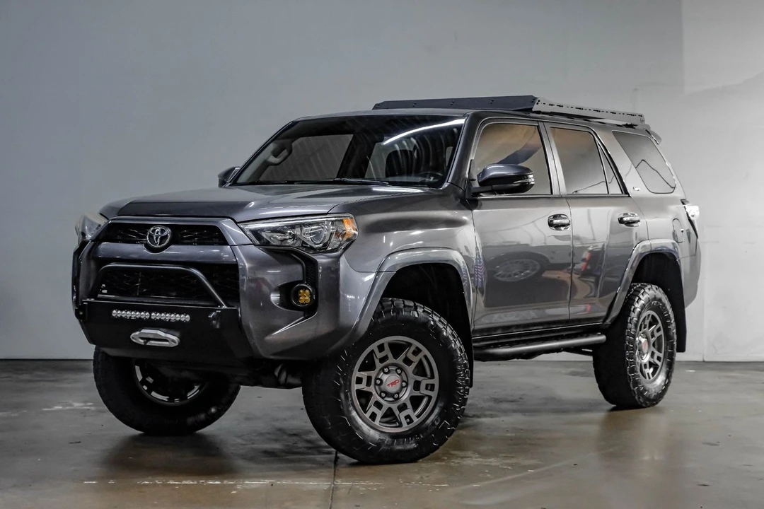 2018 Toyota 4Runner 5th Gen - Image 8 of 31