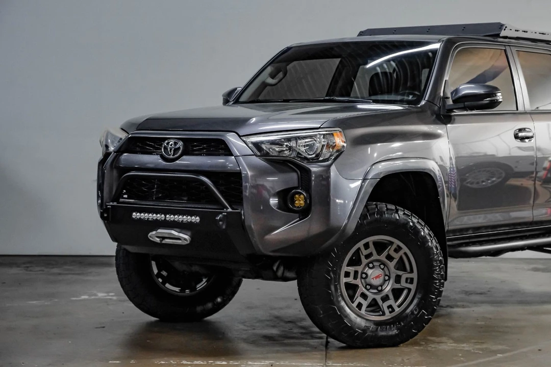 2018 Toyota 4Runner 5th Gen - Image 9 of 31