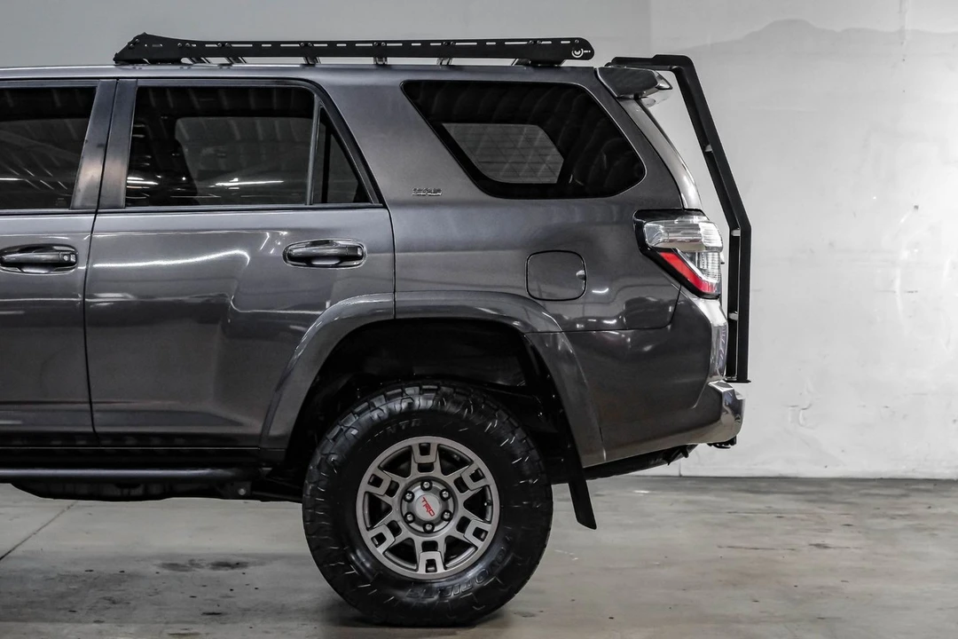 2018 Toyota 4Runner 5th Gen - Image 19 of 31