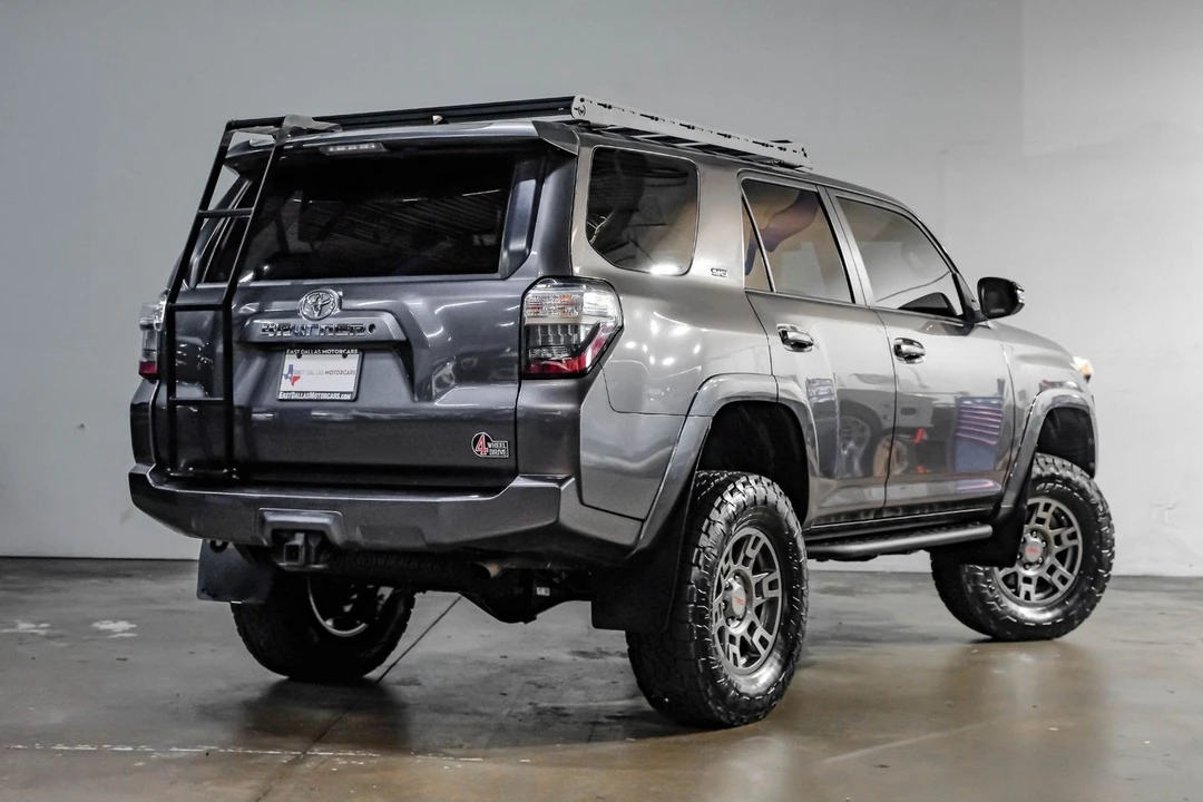 2018 Toyota 4Runner 5th Gen - Image 12 of 31