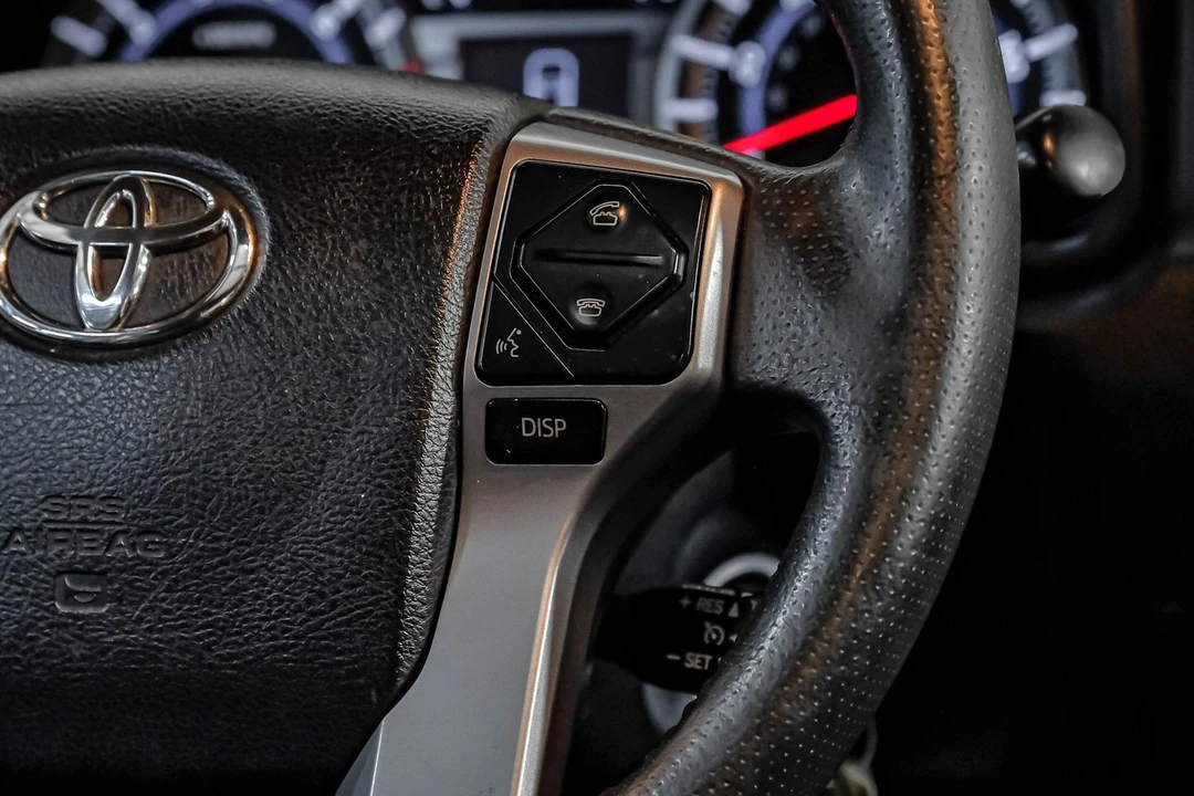2018 Toyota 4Runner 5th Gen - Image 25 of 31
