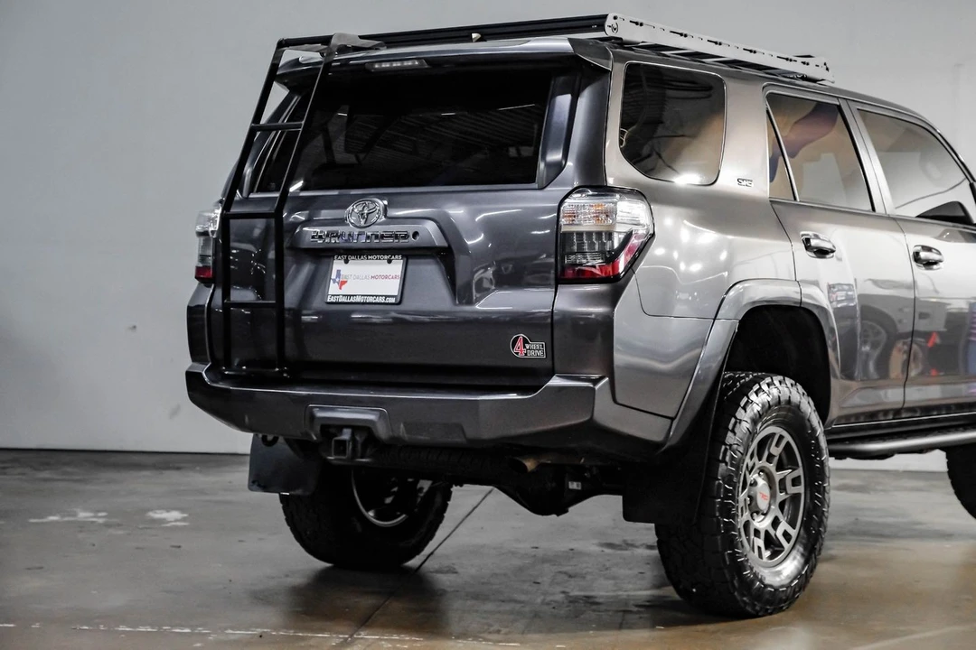 2018 Toyota 4Runner 5th Gen - Image 13 of 31