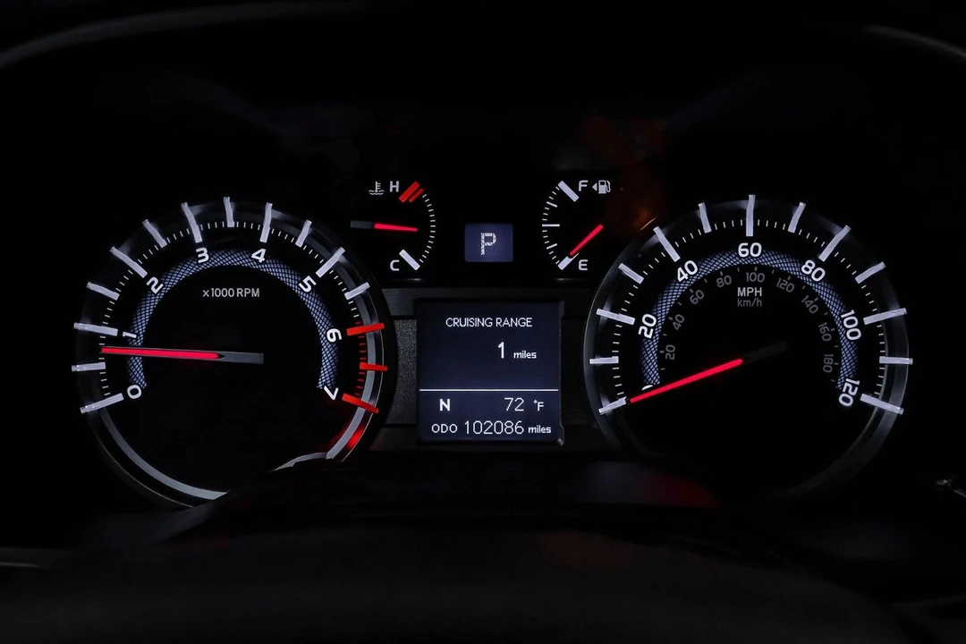 2018 Toyota 4Runner 5th Gen - Image 26 of 31