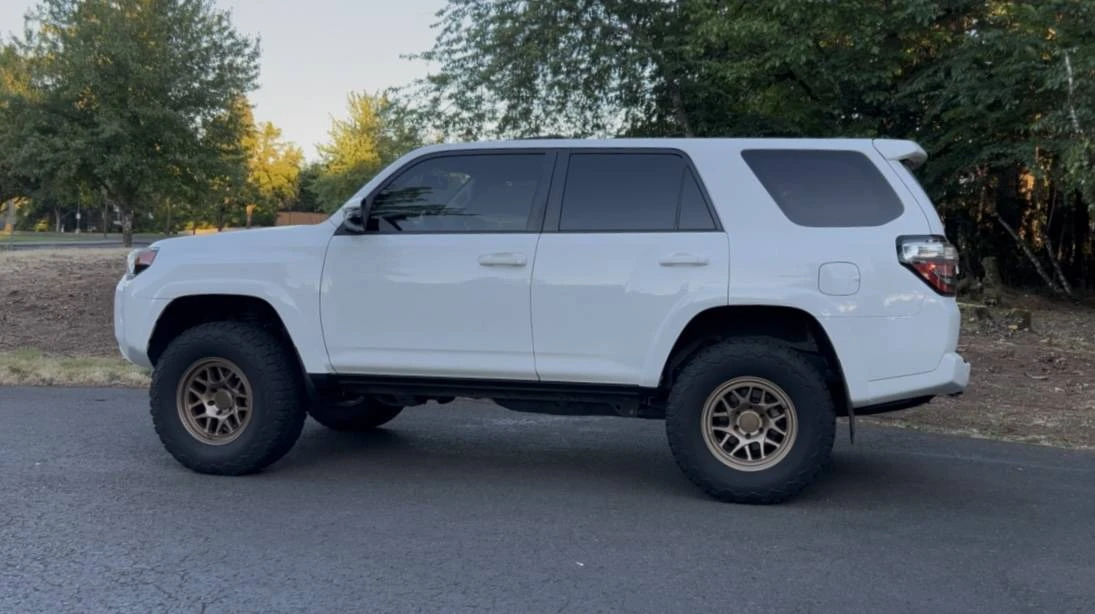 2018 Toyota 4Runner 5th Gen - Image 4 of 8
