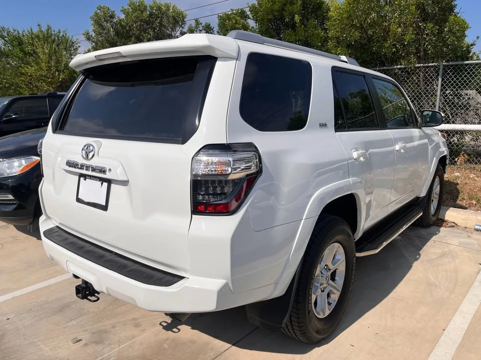 2018 Toyota 4Runner 5th Gen - Image 4 of 9