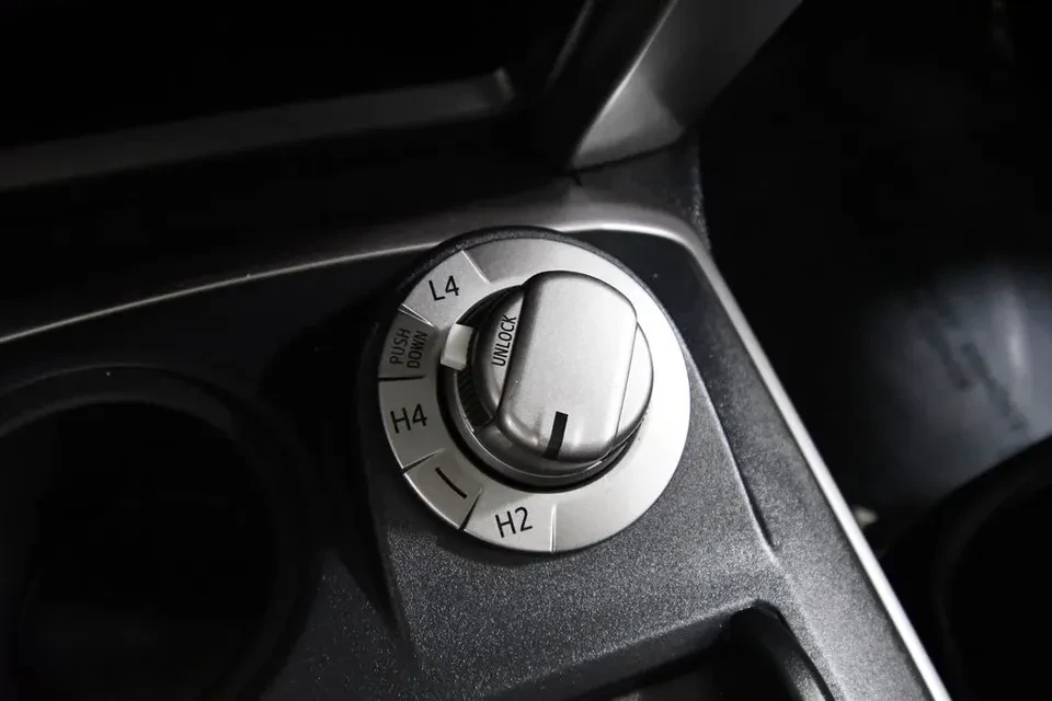 2018 Toyota 4Runner 5th Gen - Image 7 of 7