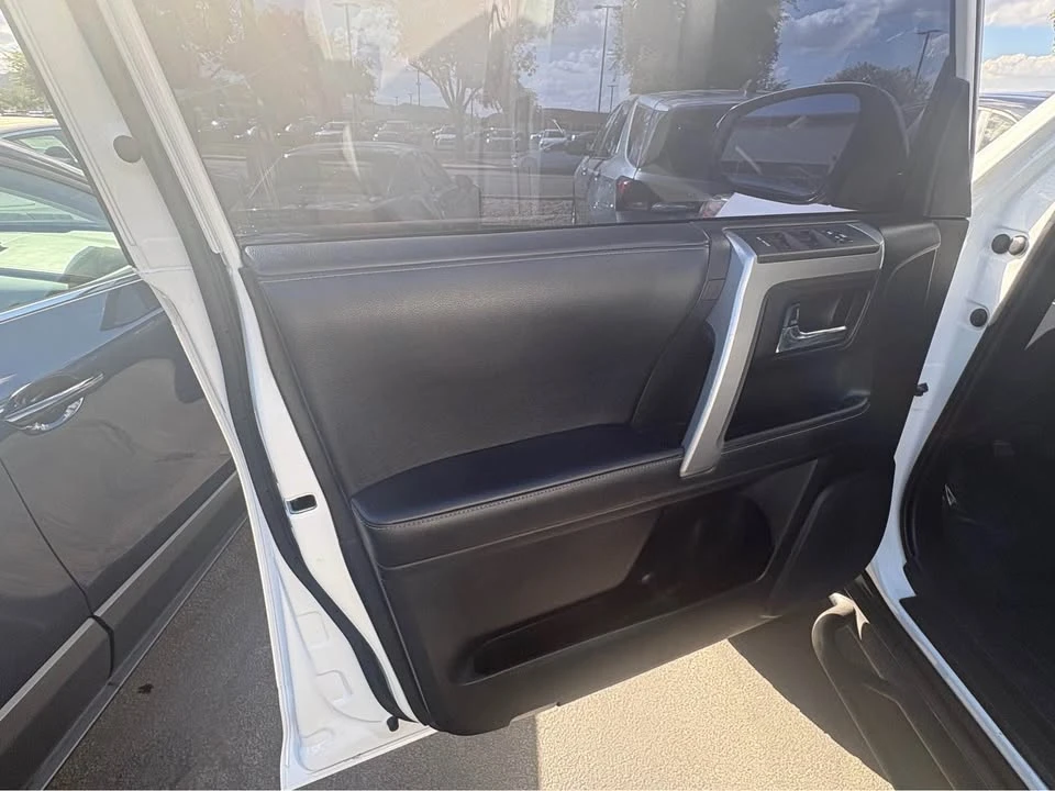 2018 Toyota 4Runner 5th Gen - Image 8 of 20