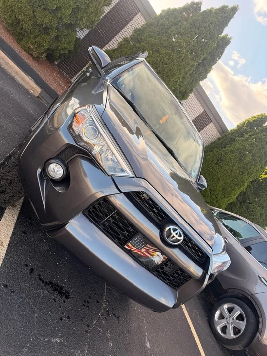2018 Toyota 4Runner - Image 2 of 20
