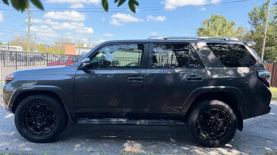 2018 Toyota 4Runner 5th Gen - Image 9 of 19